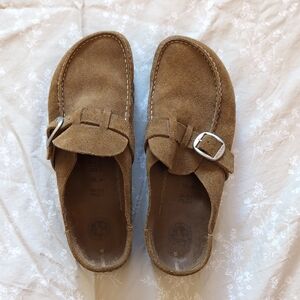 Birkenstock Buckley Suede Leather in Tea Size 39